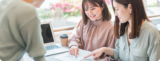 法令順守と手続き代行